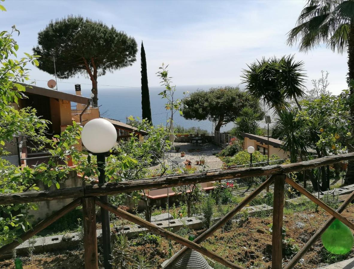 Villa Incanto B&B Каприоли Экстерьер фото